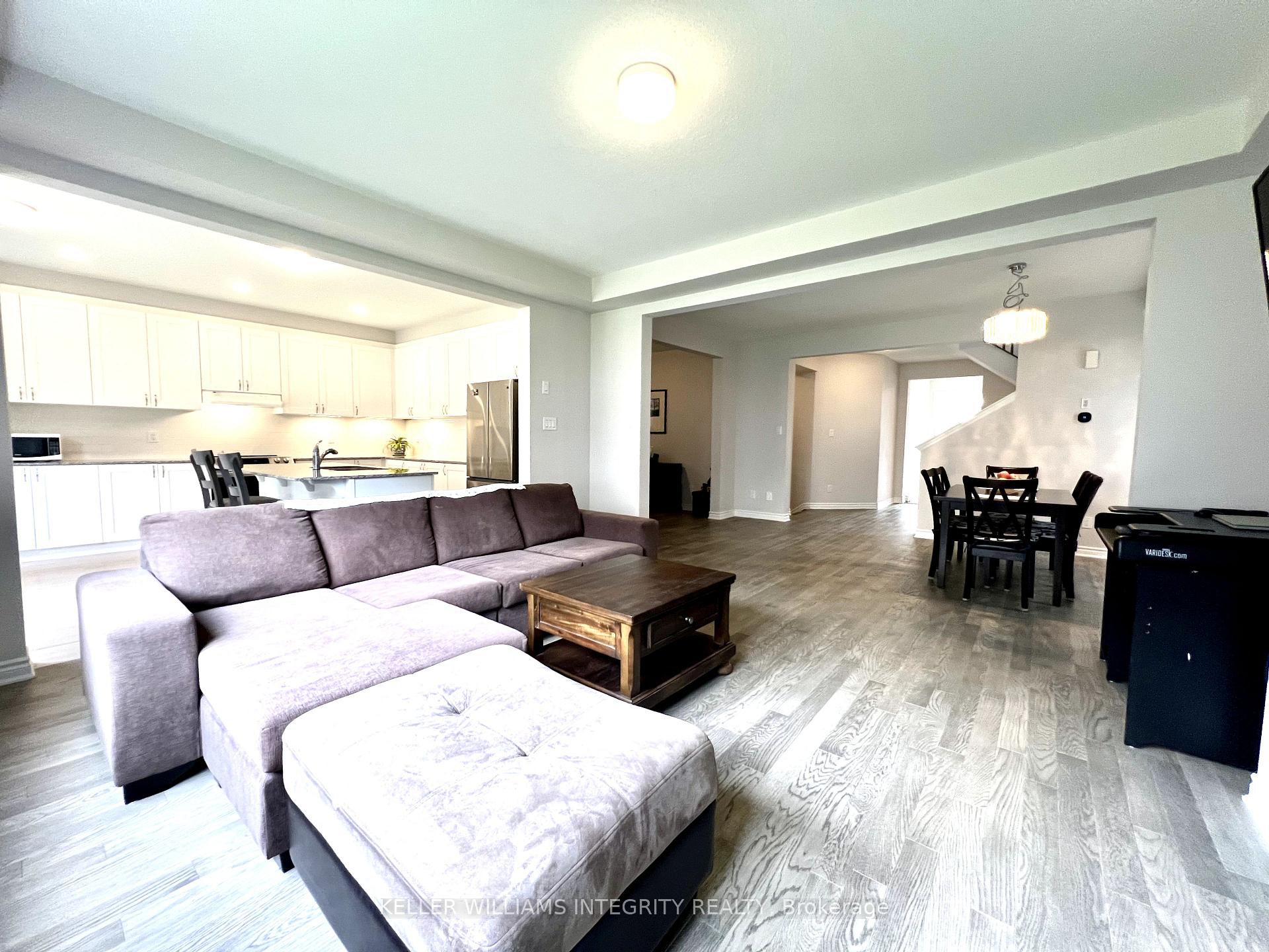 Photo 13 of 23 Racemose Street, Ottawa, Barrhaven - Half Moon Bay — HOMEH