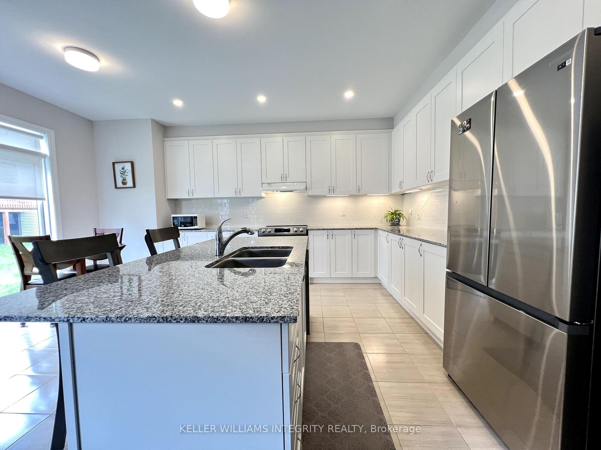 Photo 16 of 23 Racemose Street, Ottawa, Barrhaven - Half Moon Bay — HOMEH
