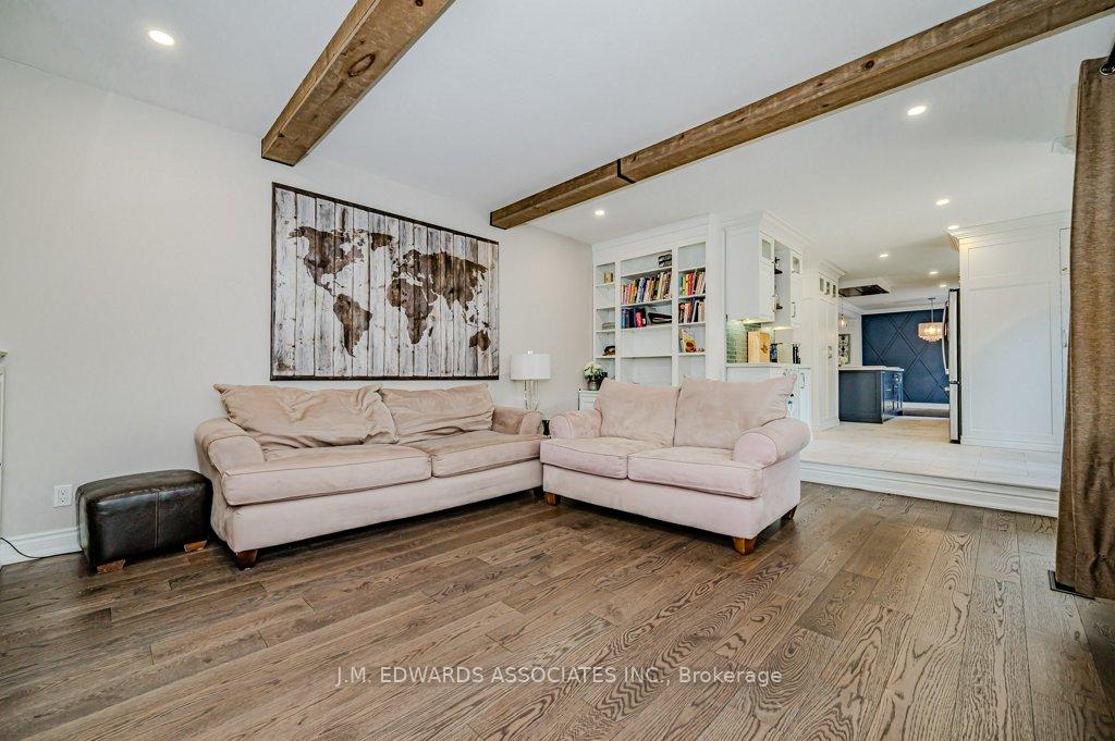 Photo 16 of 329 Silvana Crescent, Burlington, Shoreacres — HOMEH