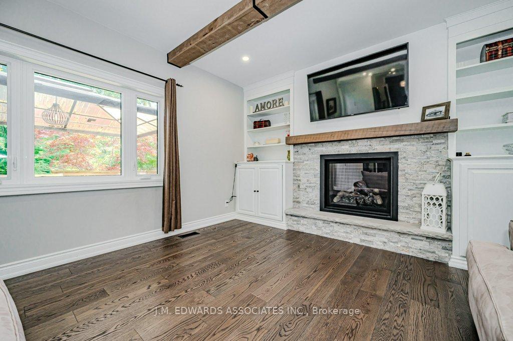 Photo 17 of 329 Silvana Crescent, Burlington, Shoreacres — HOMEH