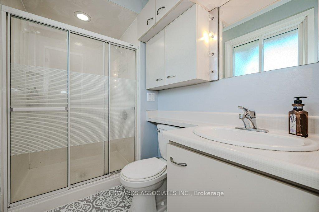 Photo 27 of 329 Silvana Crescent, Burlington, Shoreacres — HOMEH