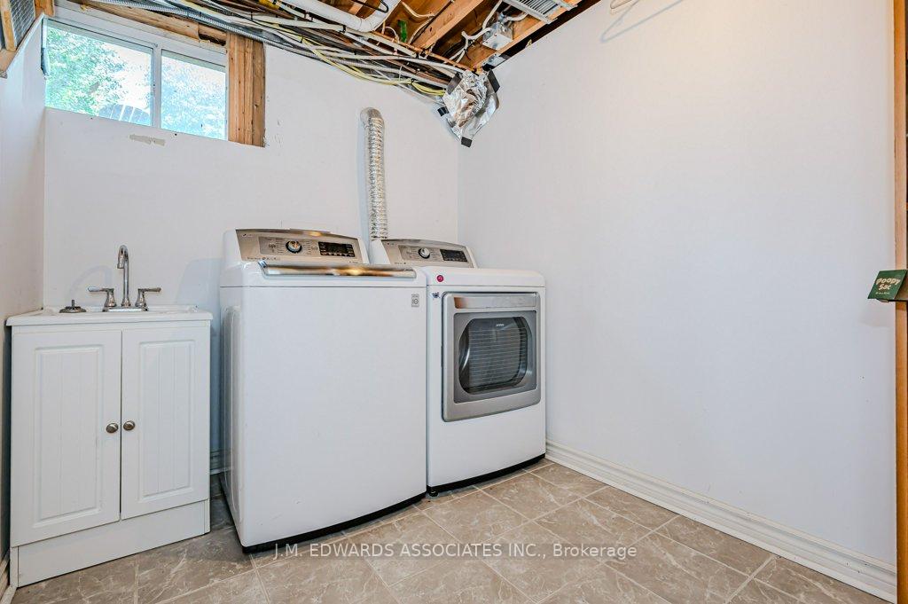 Photo 32 of 329 Silvana Crescent, Burlington, Shoreacres — HOMEH