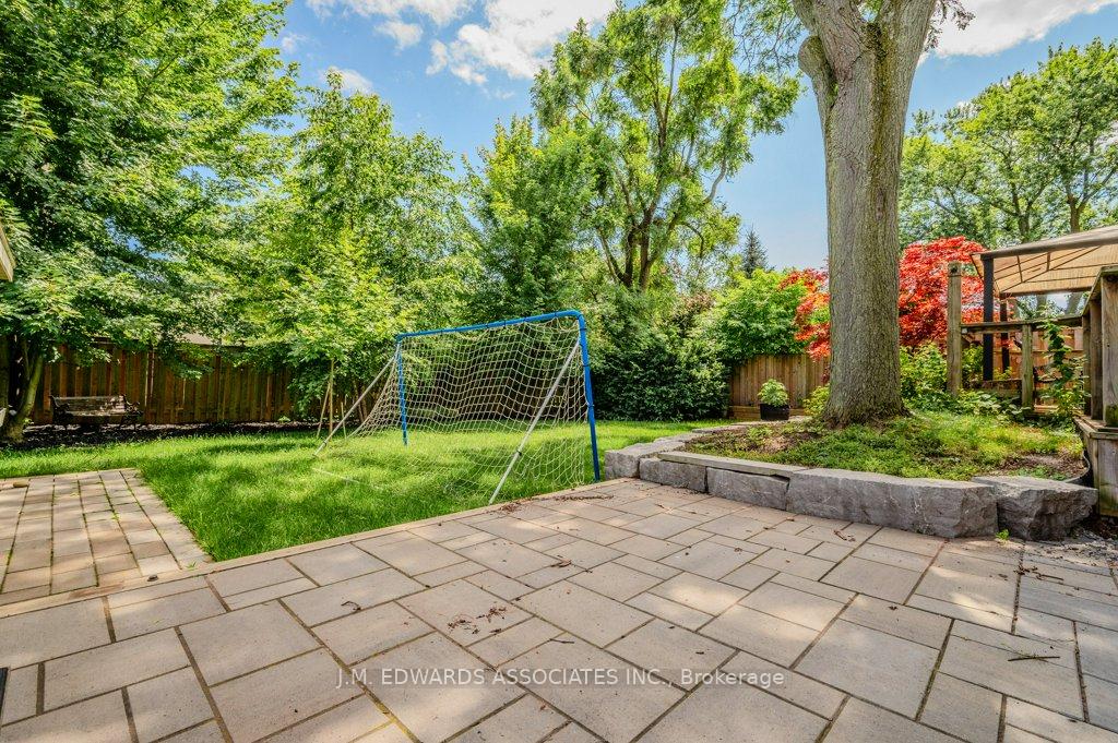 Photo 36 of 329 Silvana Crescent, Burlington, Shoreacres — HOMEH