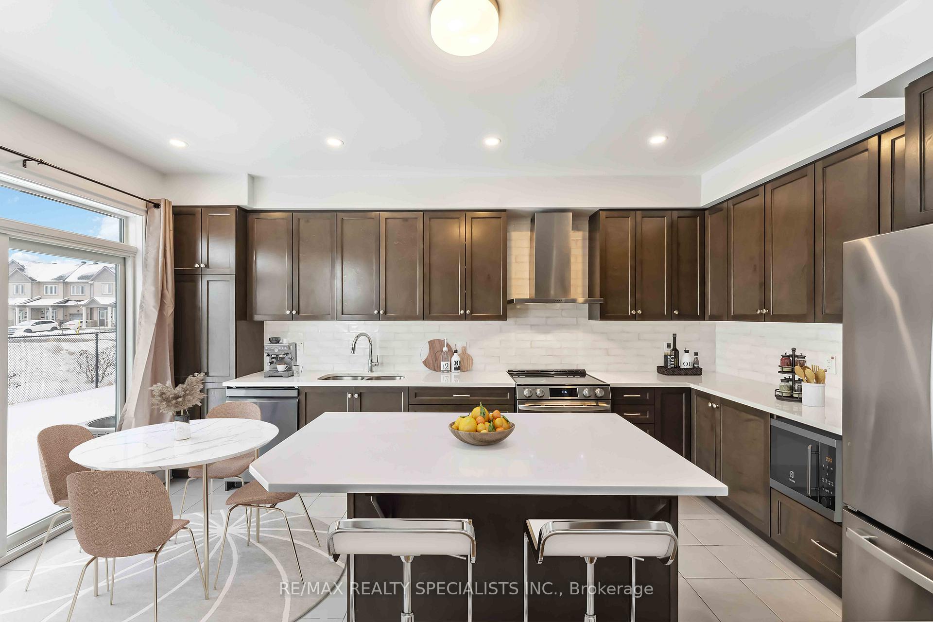 Photo 7 of 274 Turnbuckle Crescent, Ottawa, Barrhaven - Half Moon Bay — HOMEH