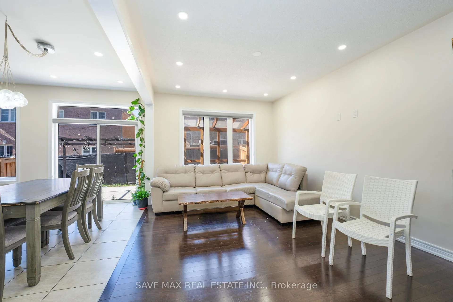 Photo 8 of 66 Geranium Crescent, Brampton, Bram West — HOMEH