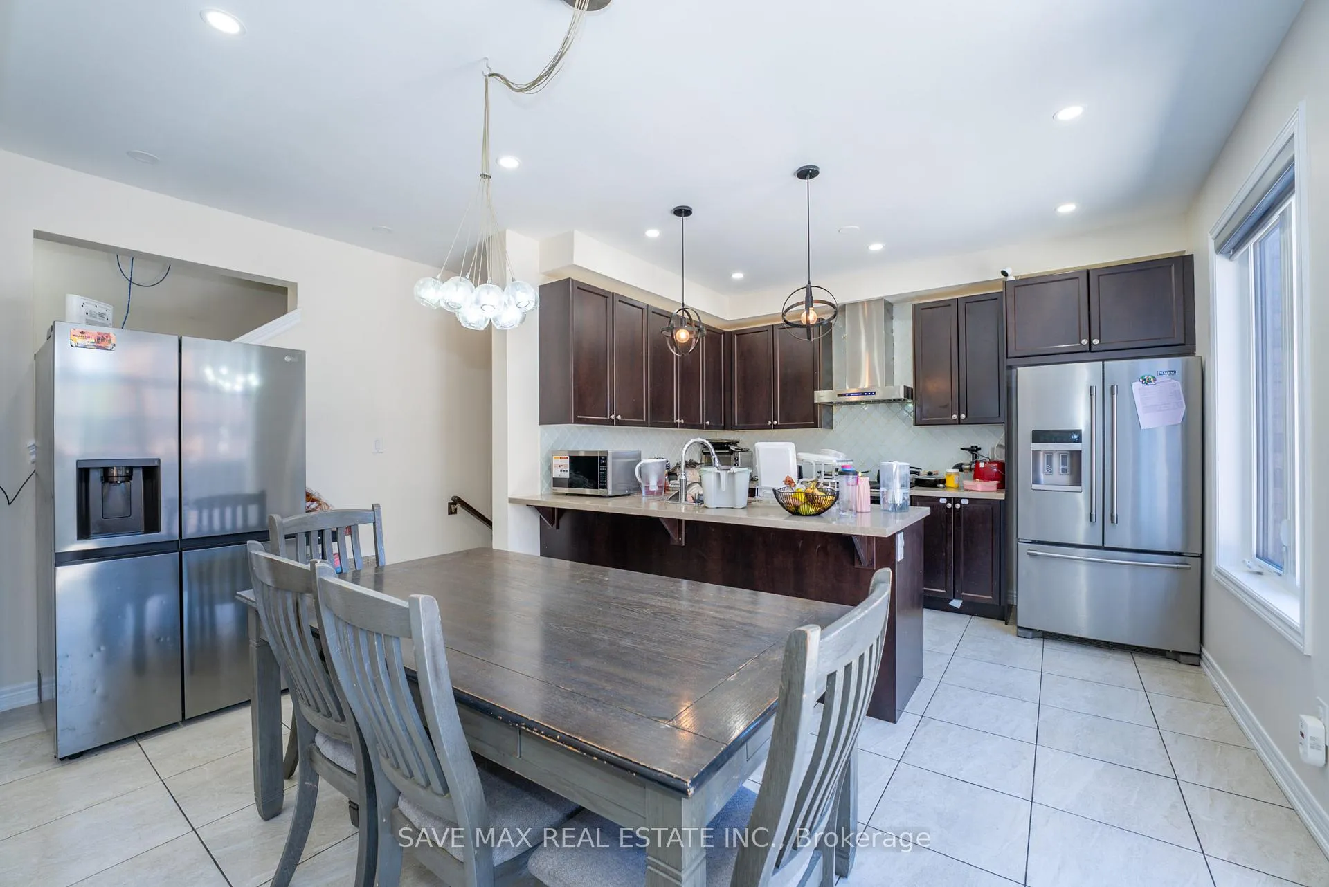 Photo 13 of 66 Geranium Crescent, Brampton, Bram West — HOMEH