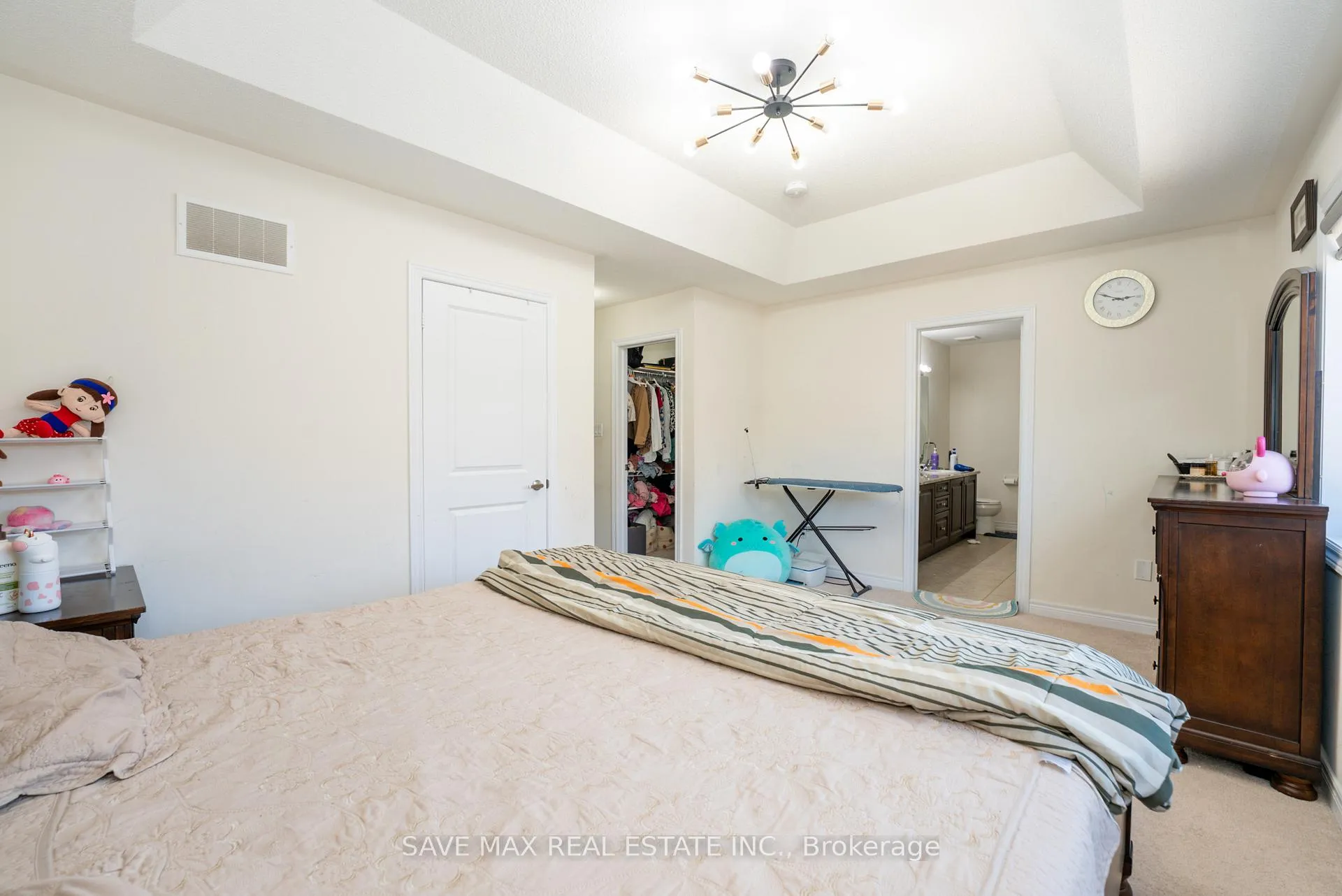 Photo 16 of 66 Geranium Crescent, Brampton, Bram West — HOMEH