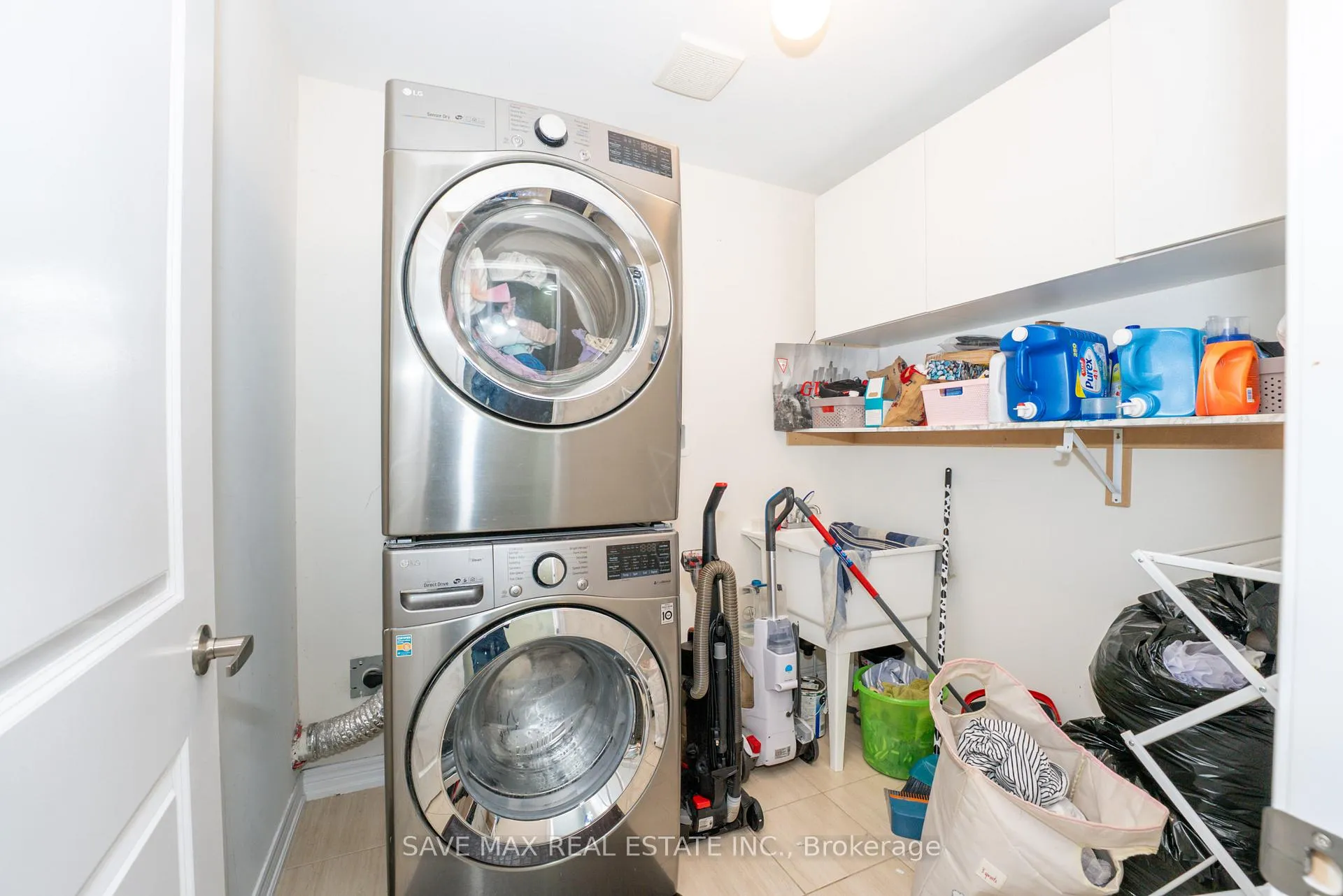 Photo 32 of 66 Geranium Crescent, Brampton, Bram West — HOMEH