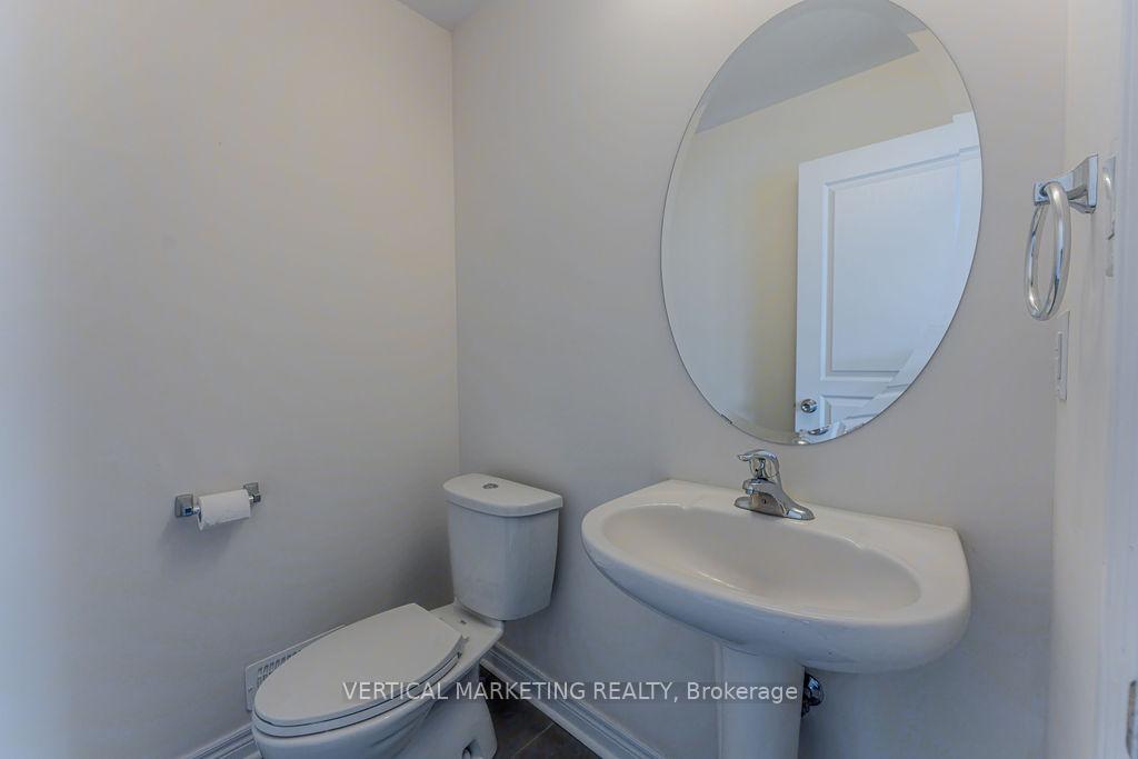 Photo 19 of 105 Roy Harper Avenue, Aurora, Rural Aurora — HOMEH