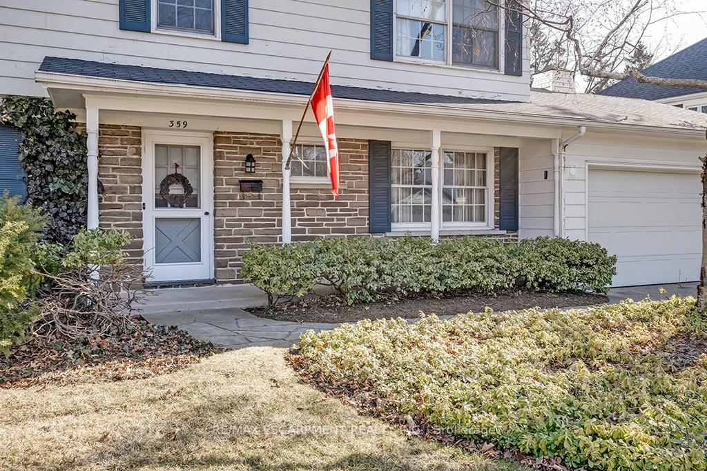 Photo 4 of 359 Rosslyn Drive, Burlington, Roseland — HOMEH