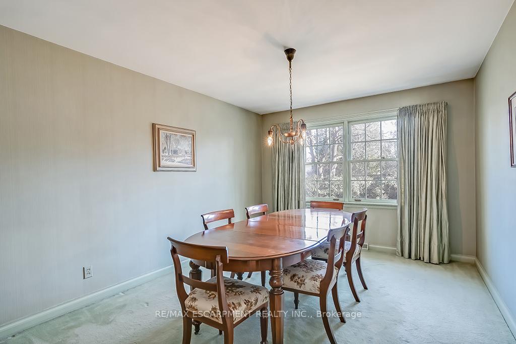 Photo 24 of 359 Rosslyn Drive, Burlington, Roseland — HOMEH