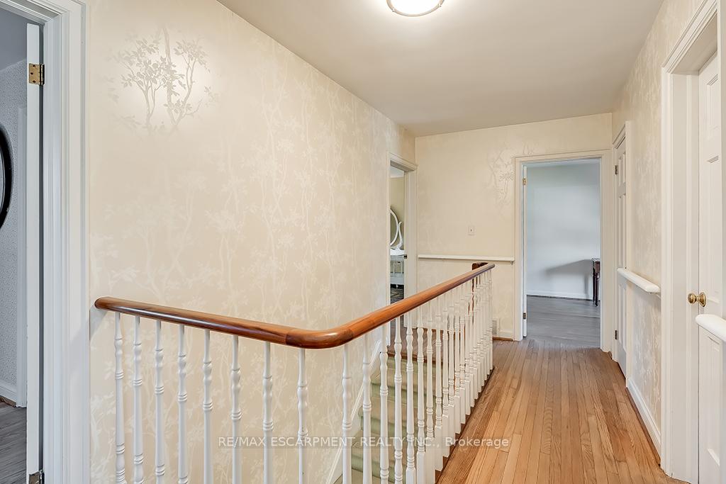 Photo 26 of 359 Rosslyn Drive, Burlington, Roseland — HOMEH