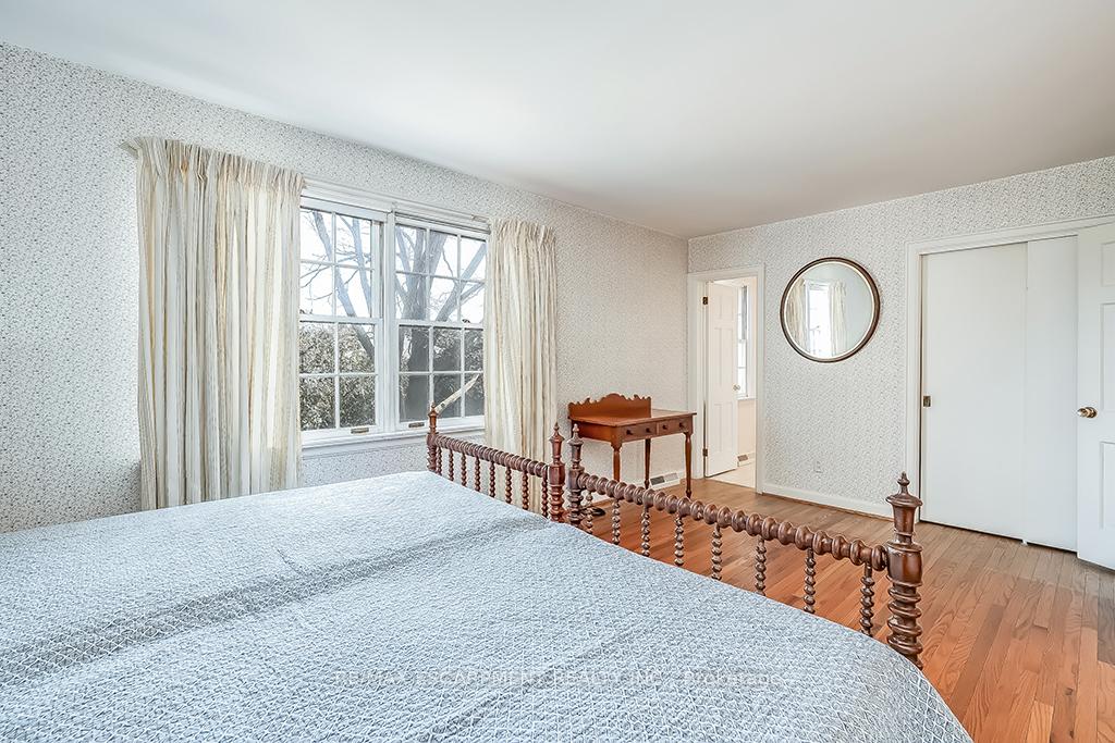 Photo 28 of 359 Rosslyn Drive, Burlington, Roseland — HOMEH