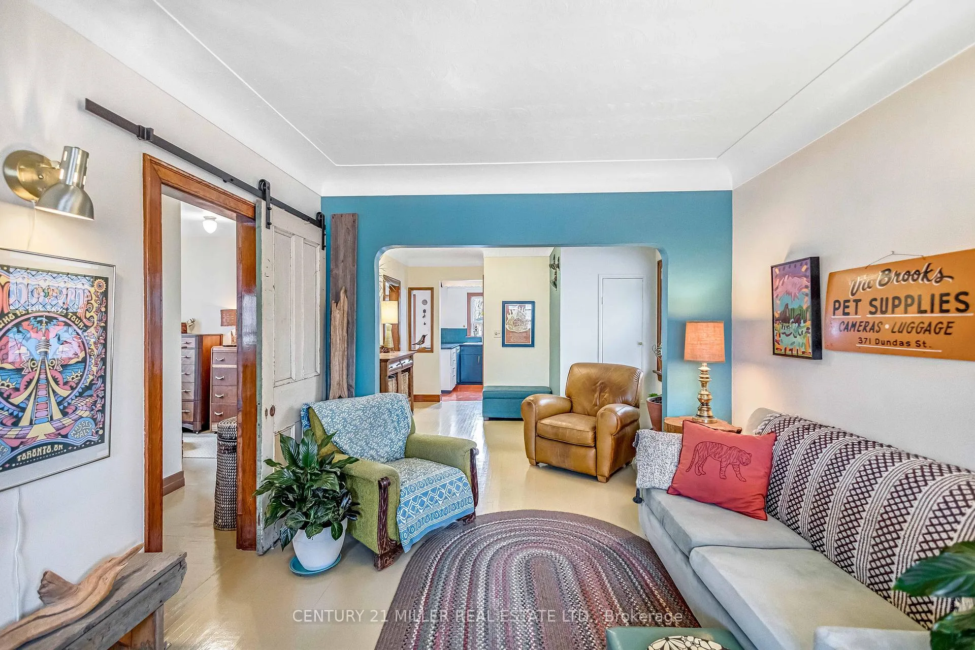 Photo 5 of 135 Macaulay Street E, Hamilton, North End — HOMEH