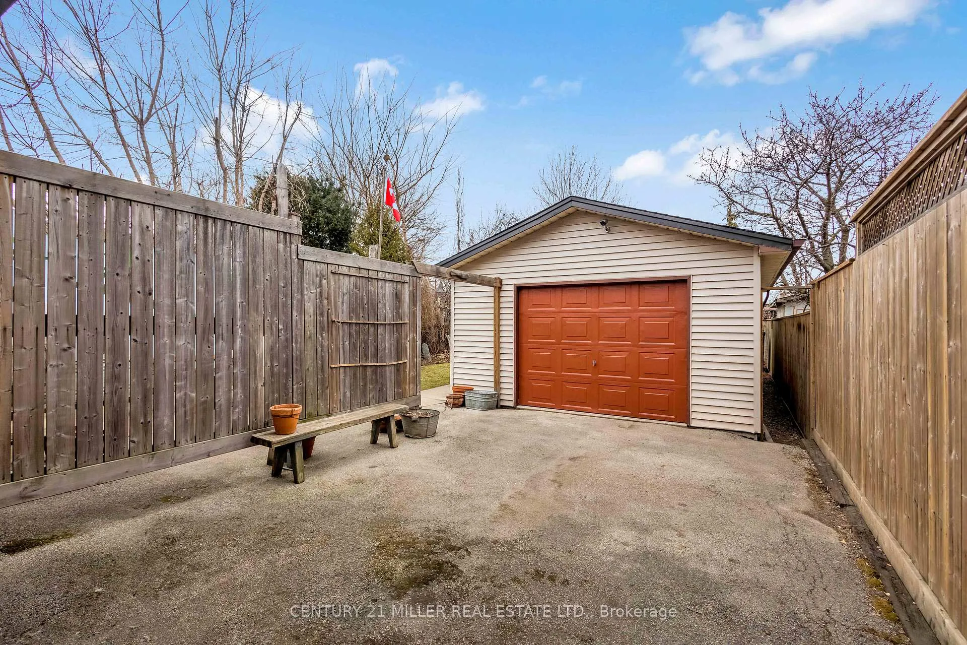 Photo 25 of 135 Macaulay Street E, Hamilton, North End — HOMEH