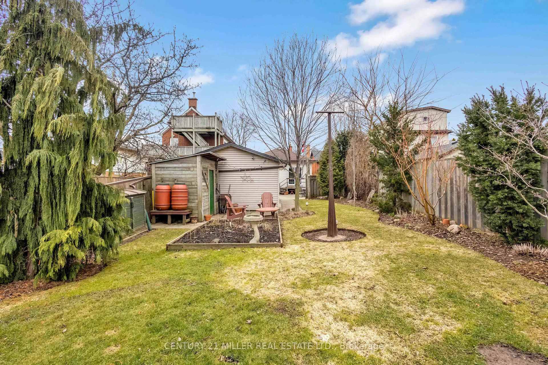 Photo 31 of 135 Macaulay Street E, Hamilton, North End — HOMEH
