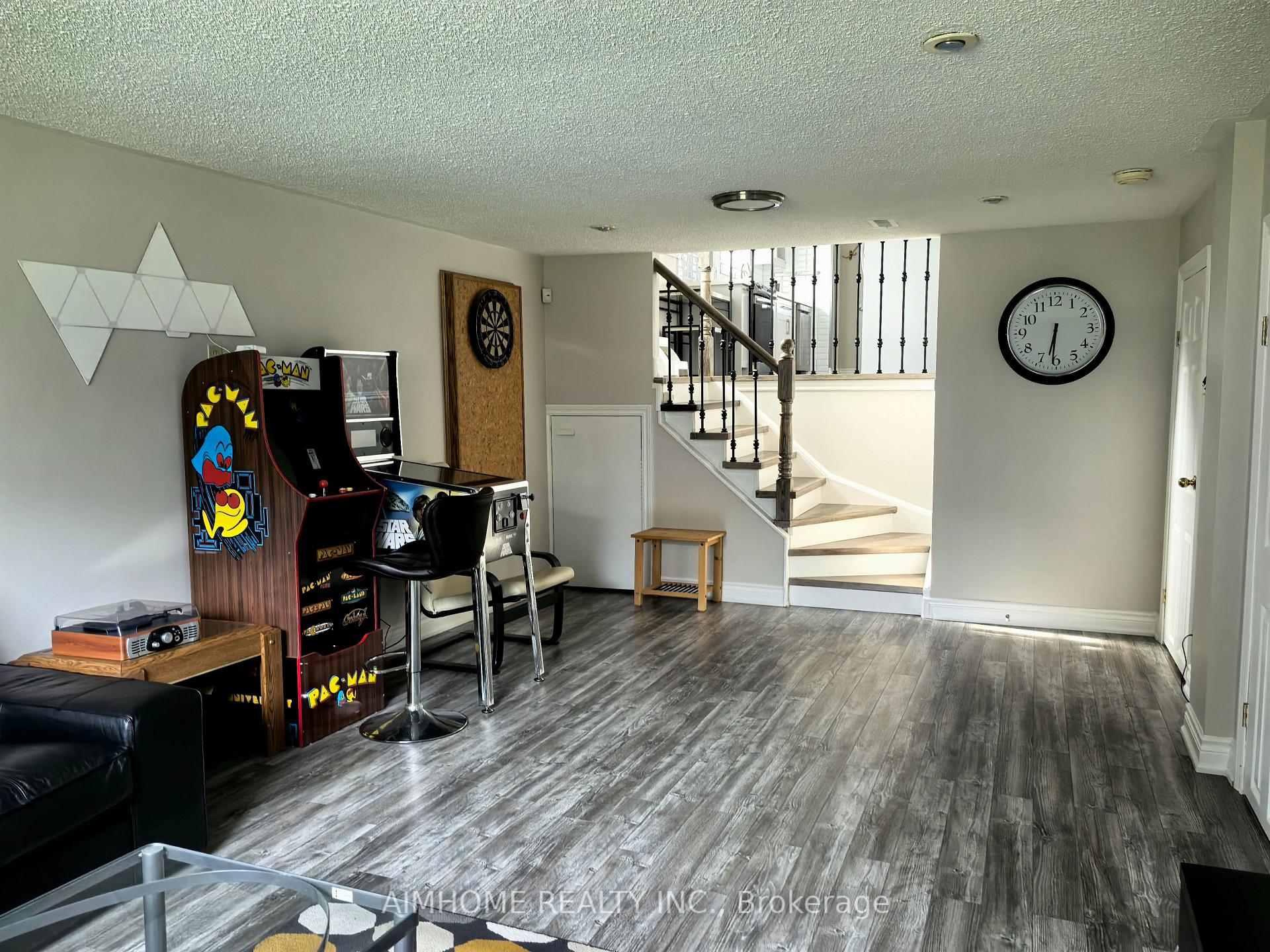 Photo 13 of 783 Lexington Street, Oshawa, Centennial — HOMEH