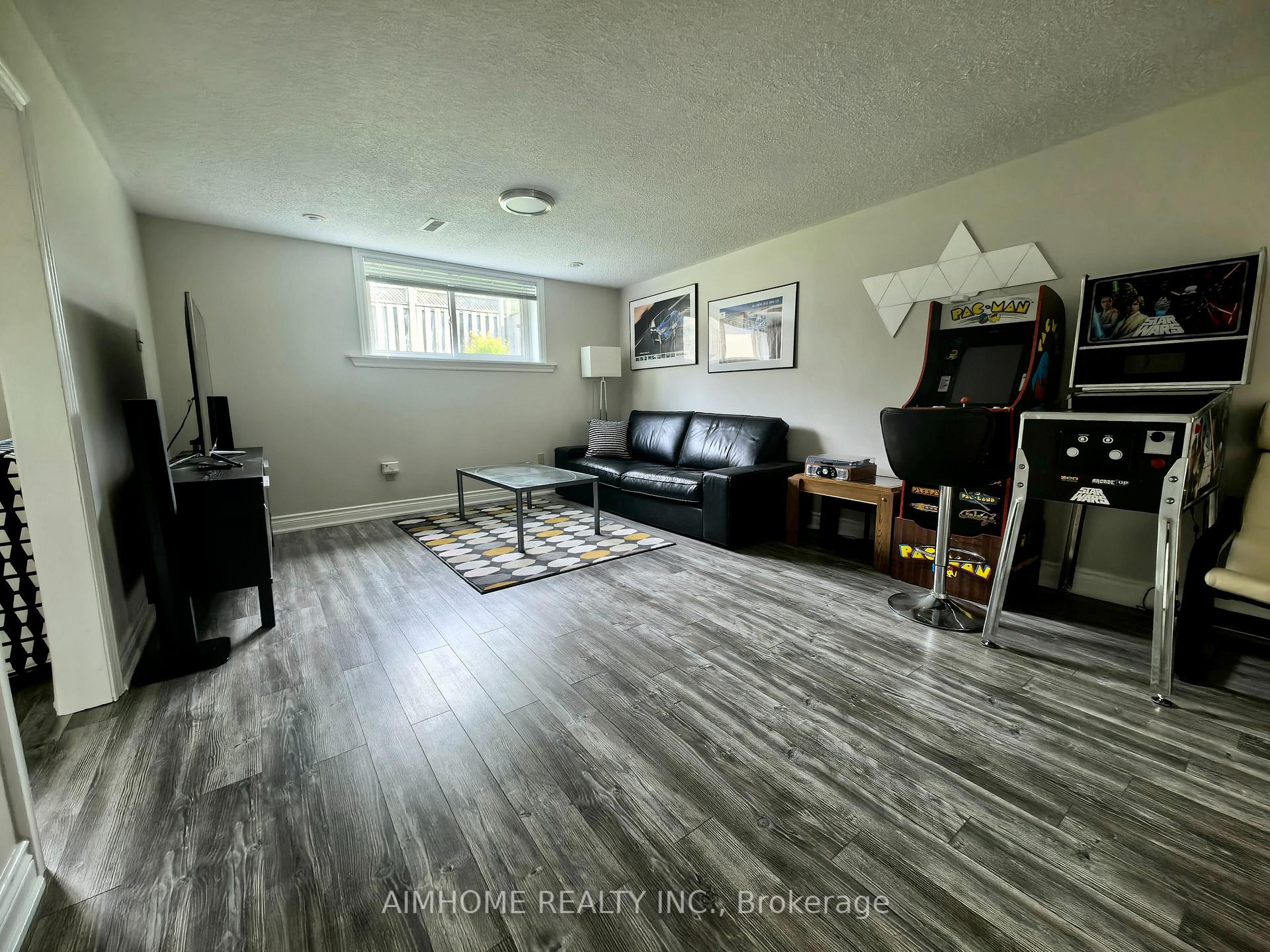 Photo 14 of 783 Lexington Street, Oshawa, Centennial — HOMEH