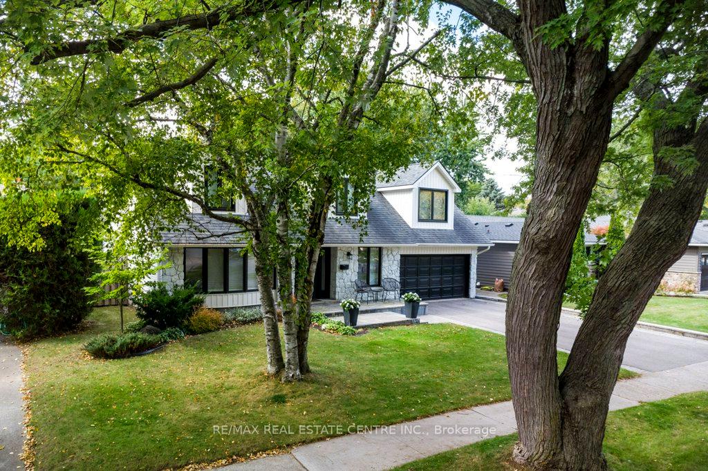 Photo 4 of 246 Simon Drive, Burlington, Roseland — HOMEH
