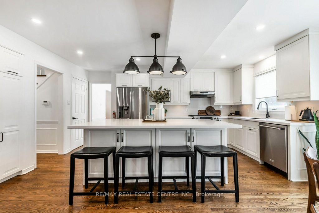 Photo 17 of 246 Simon Drive, Burlington, Roseland — HOMEH