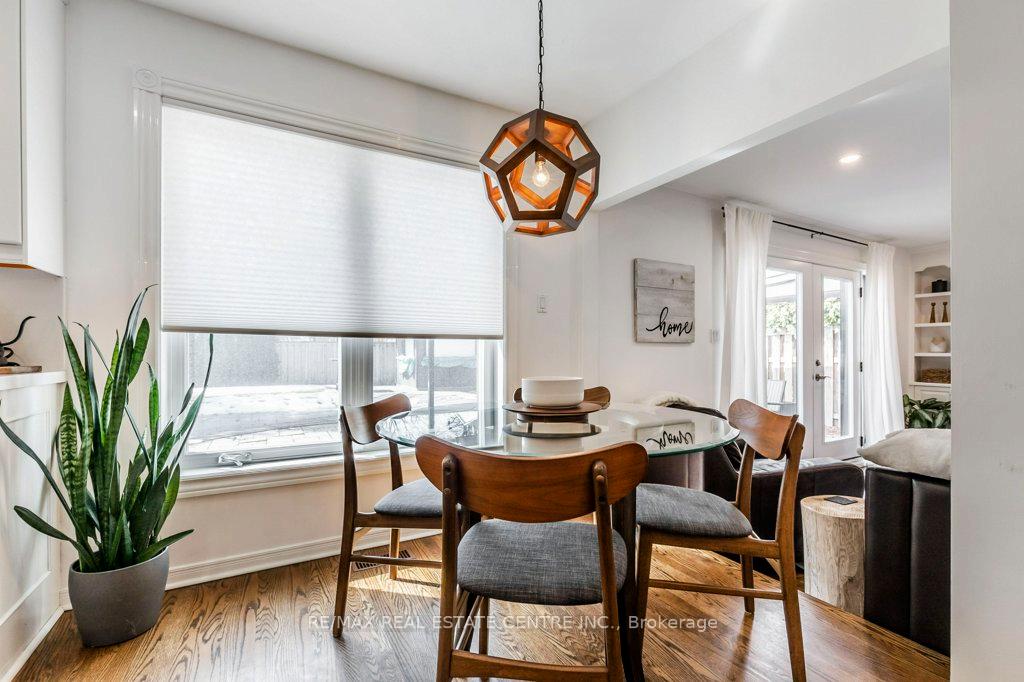 Photo 19 of 246 Simon Drive, Burlington, Roseland — HOMEH