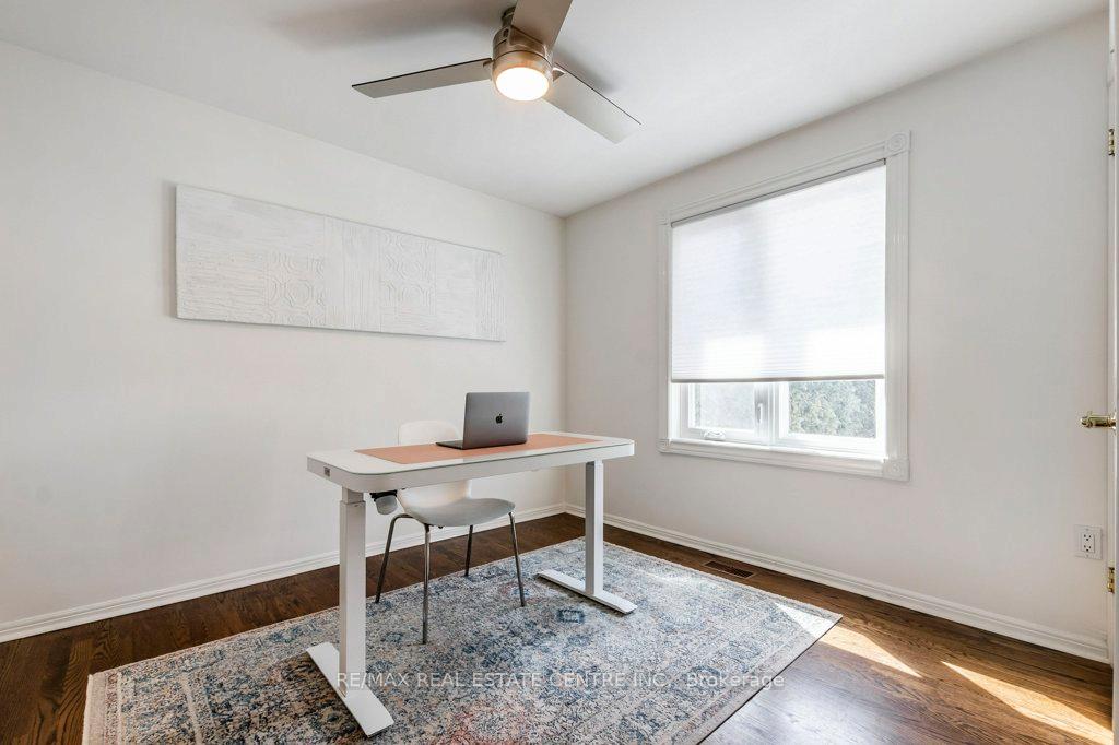 Photo 24 of 246 Simon Drive, Burlington, Roseland — HOMEH