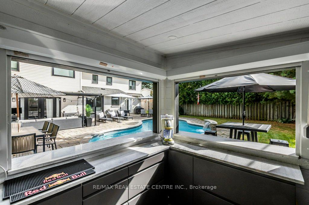 Photo 35 of 246 Simon Drive, Burlington, Roseland — HOMEH