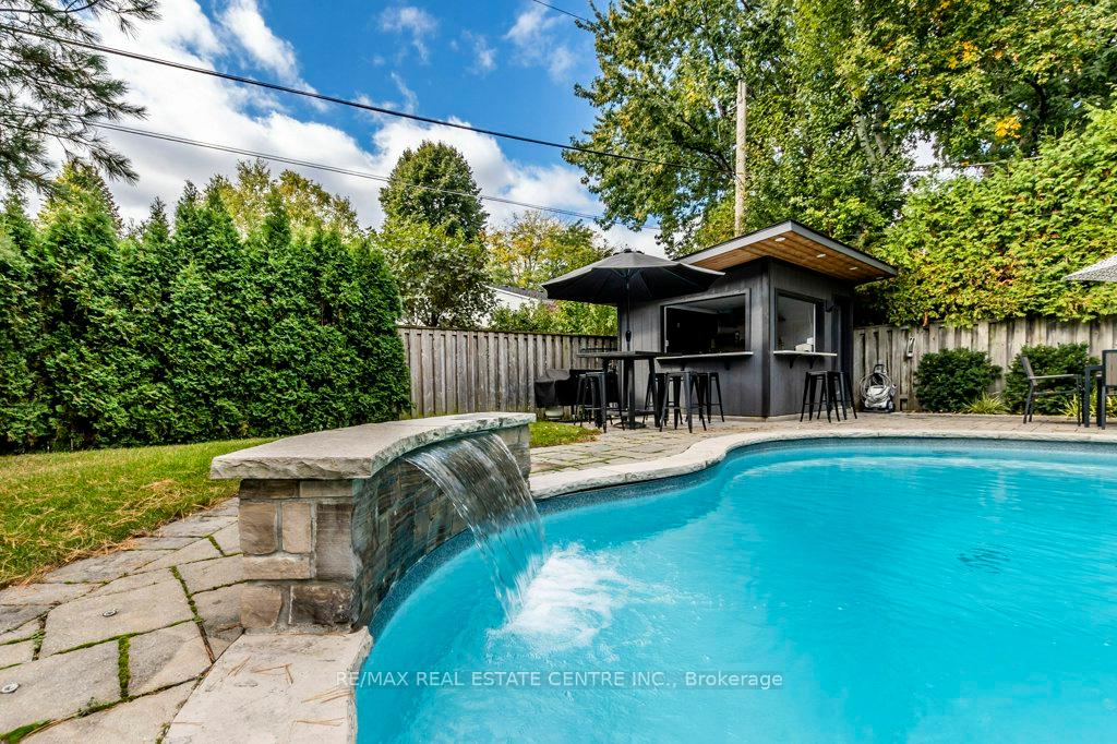 Photo 38 of 246 Simon Drive, Burlington, Roseland — HOMEH
