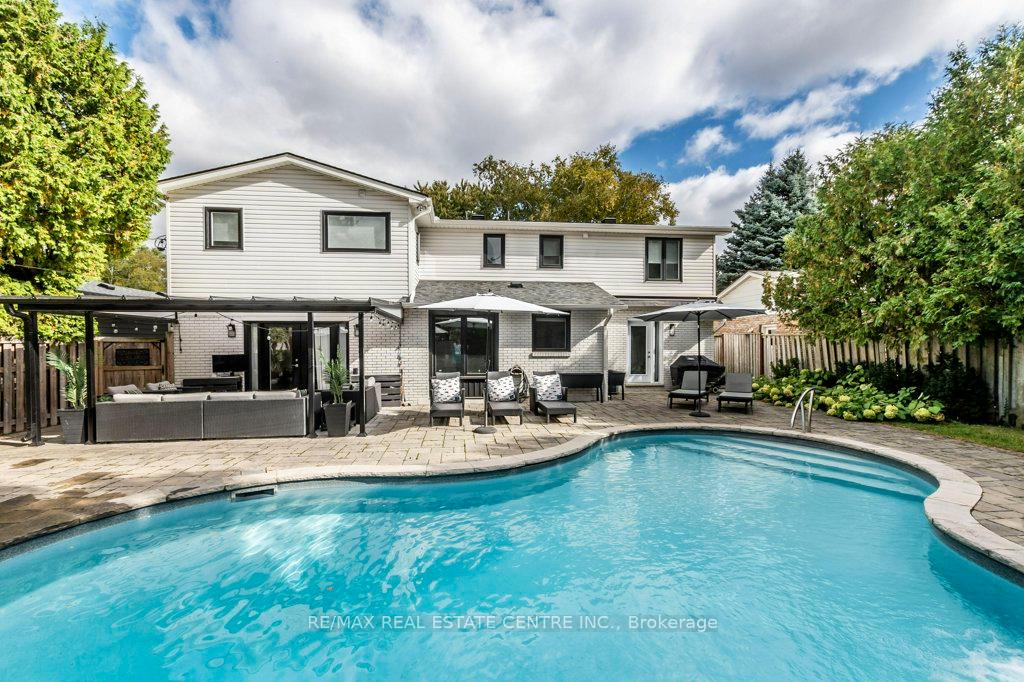 Photo 39 of 246 Simon Drive, Burlington, Roseland — HOMEH