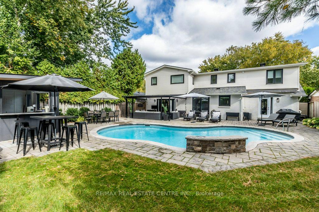 Photo 40 of 246 Simon Drive, Burlington, Roseland — HOMEH