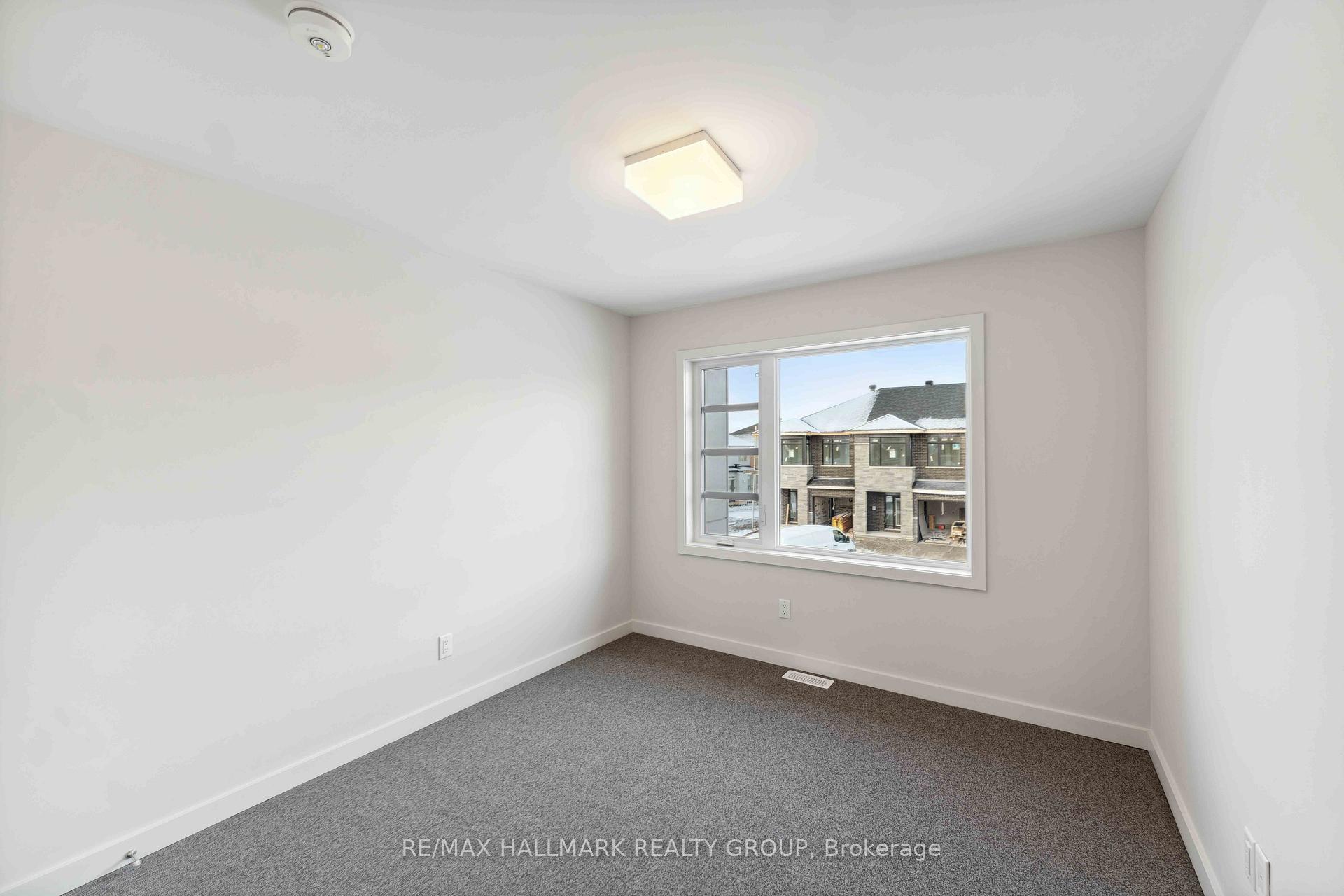 Photo 13 of 693 Honeydew Street, Ottawa, Riverside South/Gloucester Glen — HOMEH