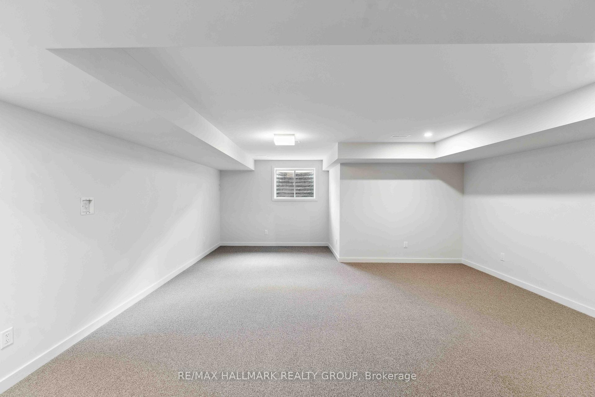 Photo 21 of 693 Honeydew Street, Ottawa, Riverside South/Gloucester Glen — HOMEH