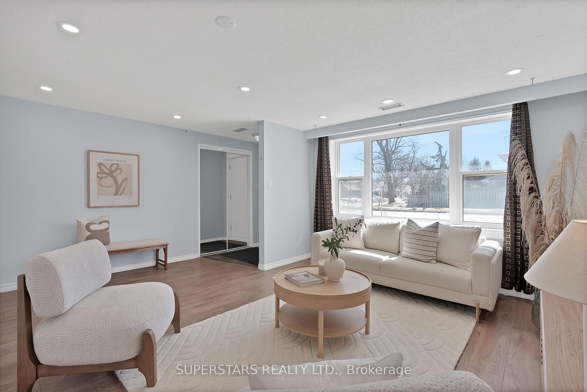 Photo 1 of 324 Grove Street E, Barrie, Grove East — HOMEH