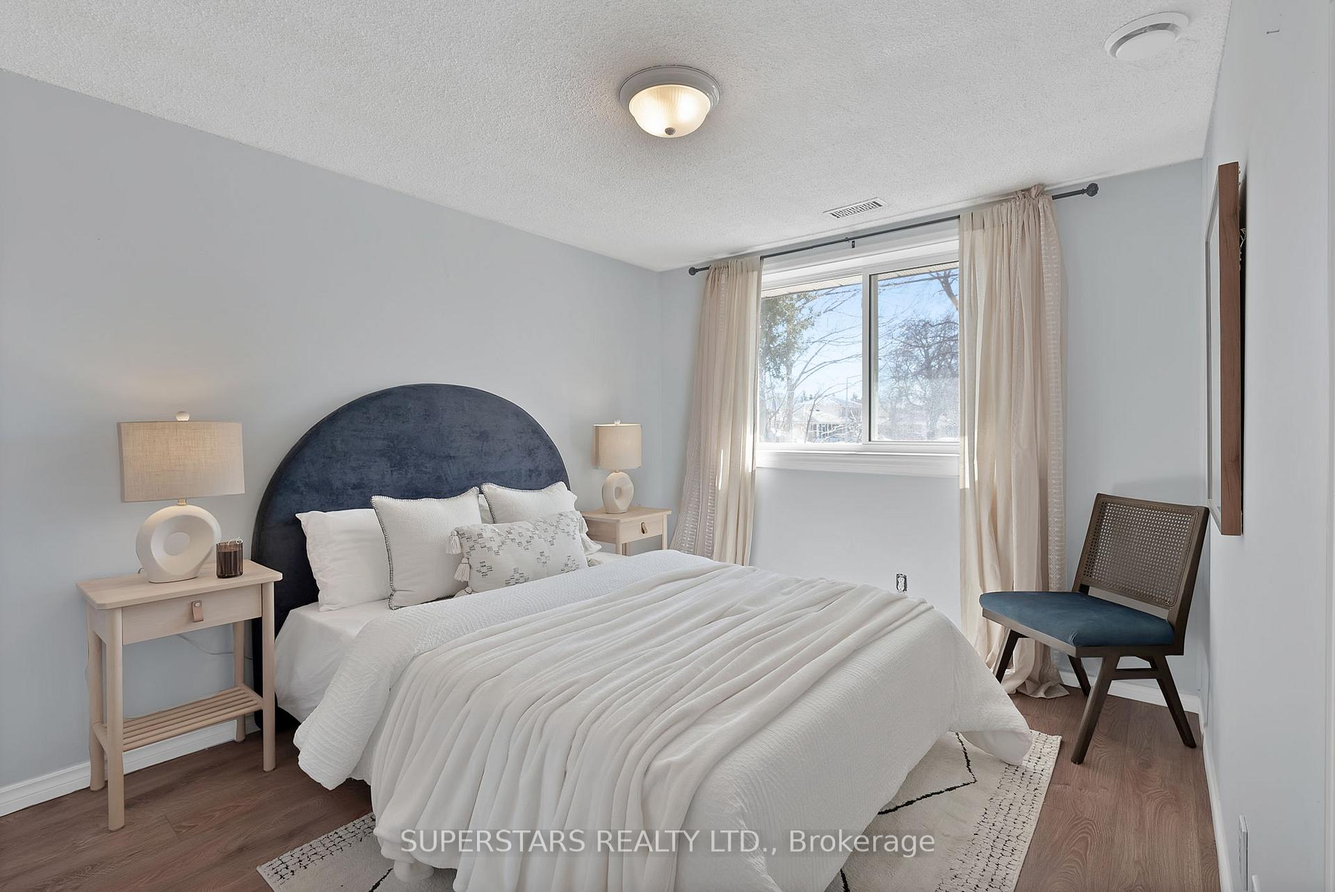 Photo 8 of 324 Grove Street E, Barrie, Grove East — HOMEH