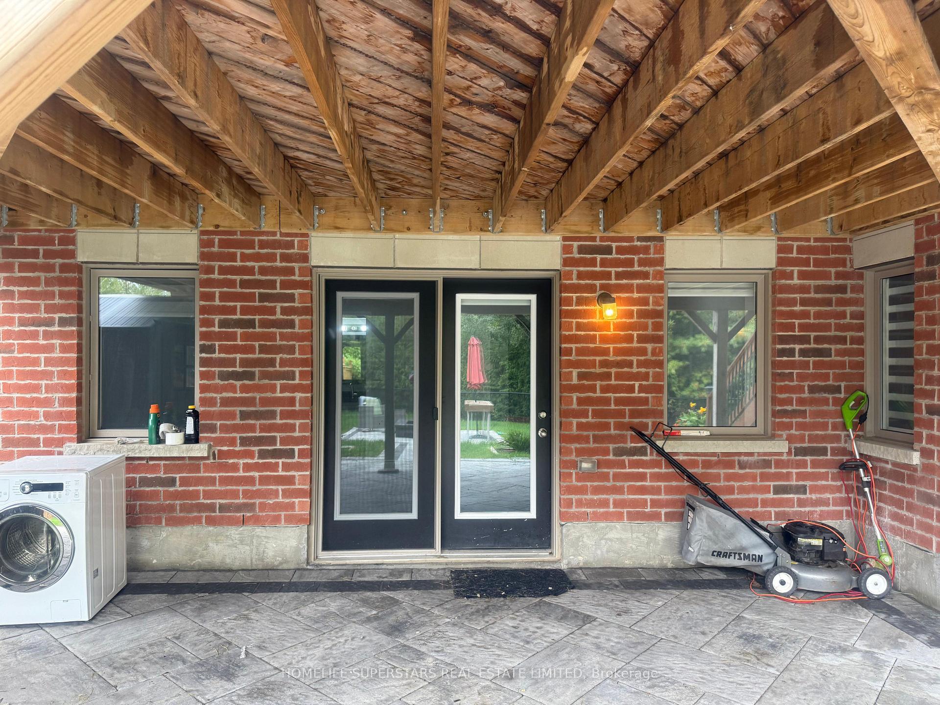 Photo 3 of 33 Provost Trail, Brampton, Bram West — HOMEH