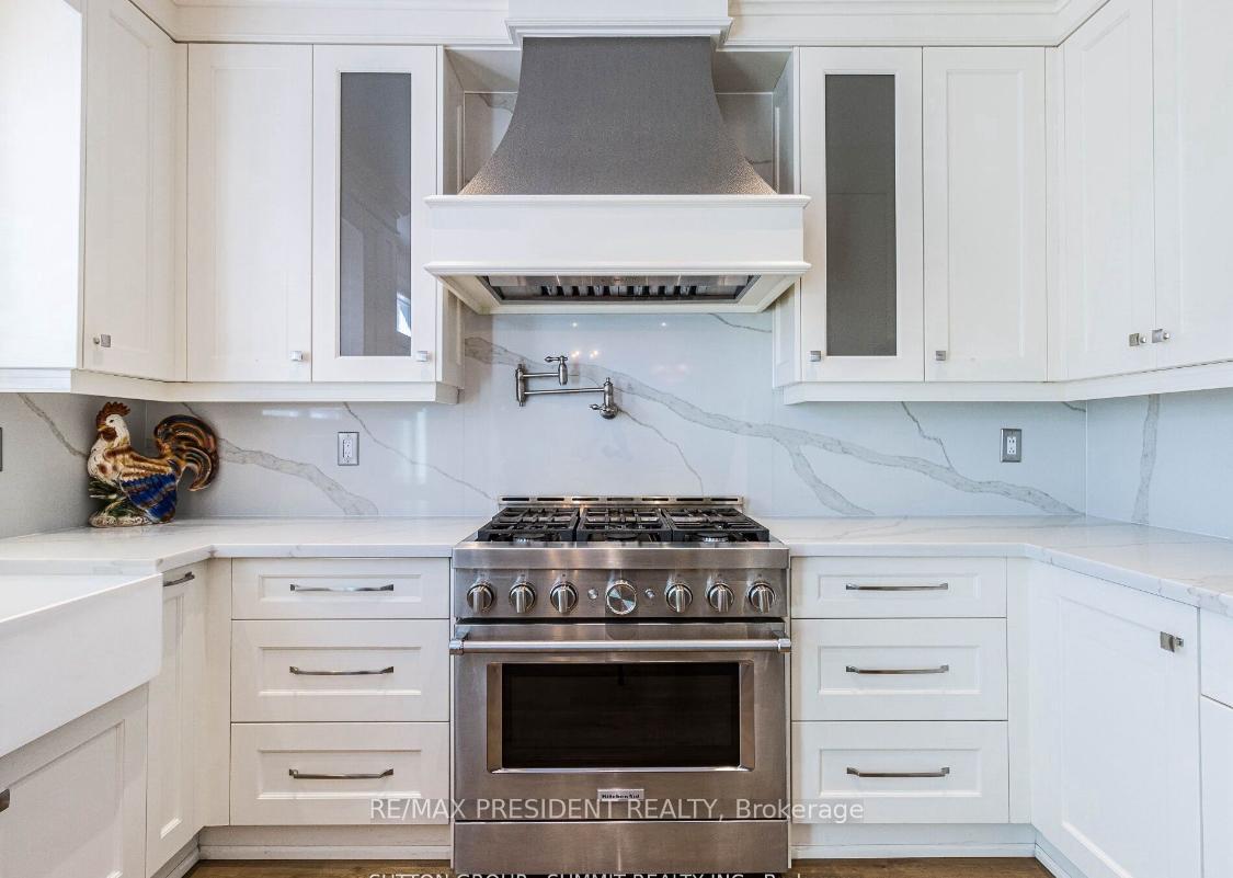 Photo 5 of 203 Brisdale Drive, Brampton, Fletcher's Meadow — HOMEH