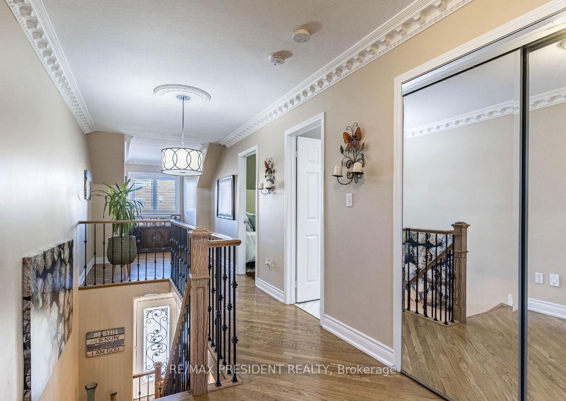 Photo 7 of 203 Brisdale Drive, Brampton, Fletcher's Meadow — HOMEH