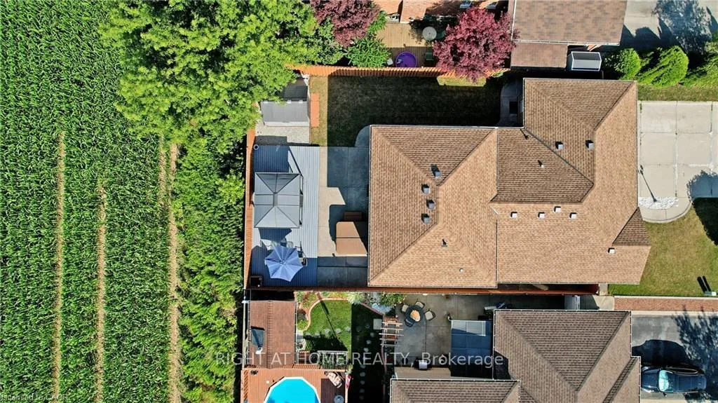 Photo 35 of 183 Alderlea Avenue, Hamilton, Rural Glanbrook — HOMEH