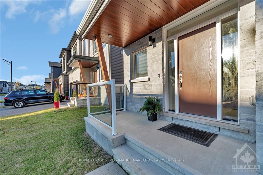 Photo 2 of 706 Fenwick Way, Ottawa, Barrhaven - Stonebridge — HOMEH