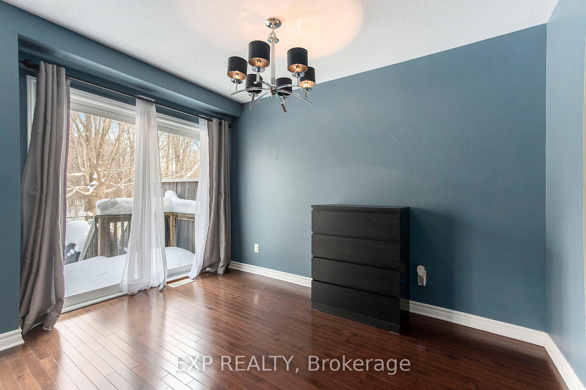 Photo 8 of 120 Tacom Circle, Ottawa, Barrhaven - Strandherd — HOMEH