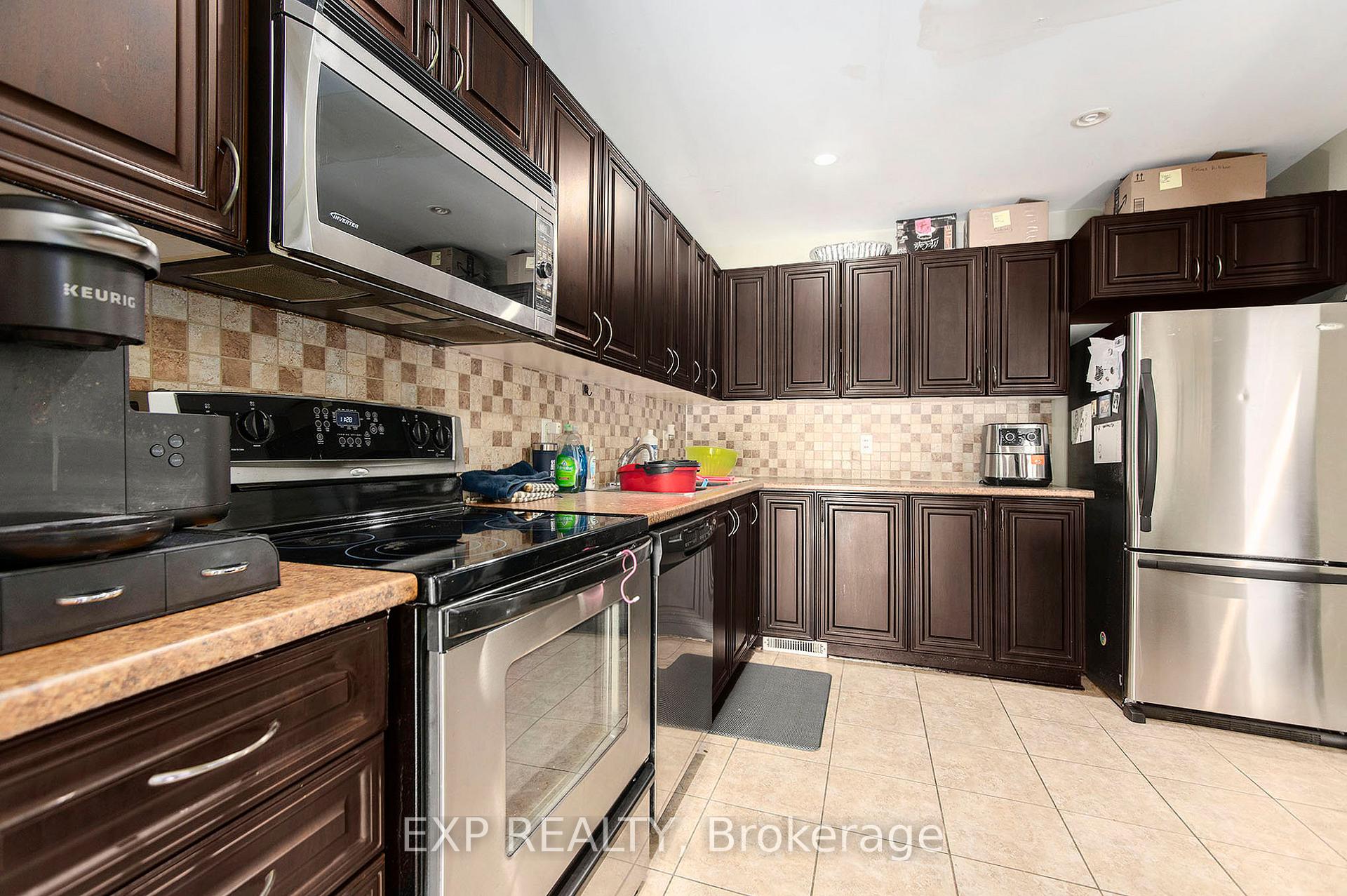Photo 12 of 120 Tacom Circle, Ottawa, Barrhaven - Strandherd — HOMEH