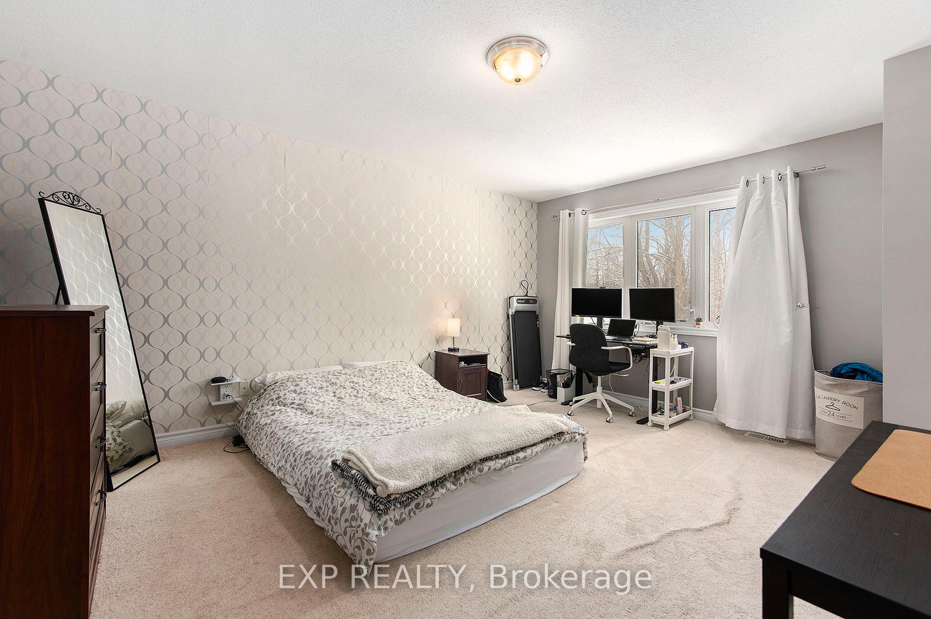 Photo 15 of 120 Tacom Circle, Ottawa, Barrhaven - Strandherd — HOMEH