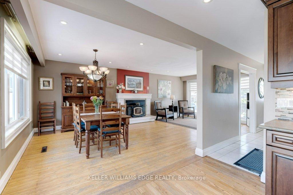 Photo 6 of 4451 Cosburn Crescent, Burlington, Shoreacres — HOMEH