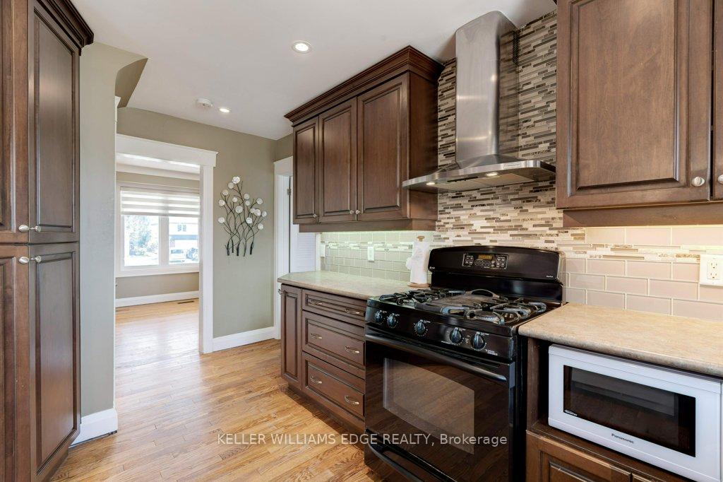 Photo 13 of 4451 Cosburn Crescent, Burlington, Shoreacres — HOMEH
