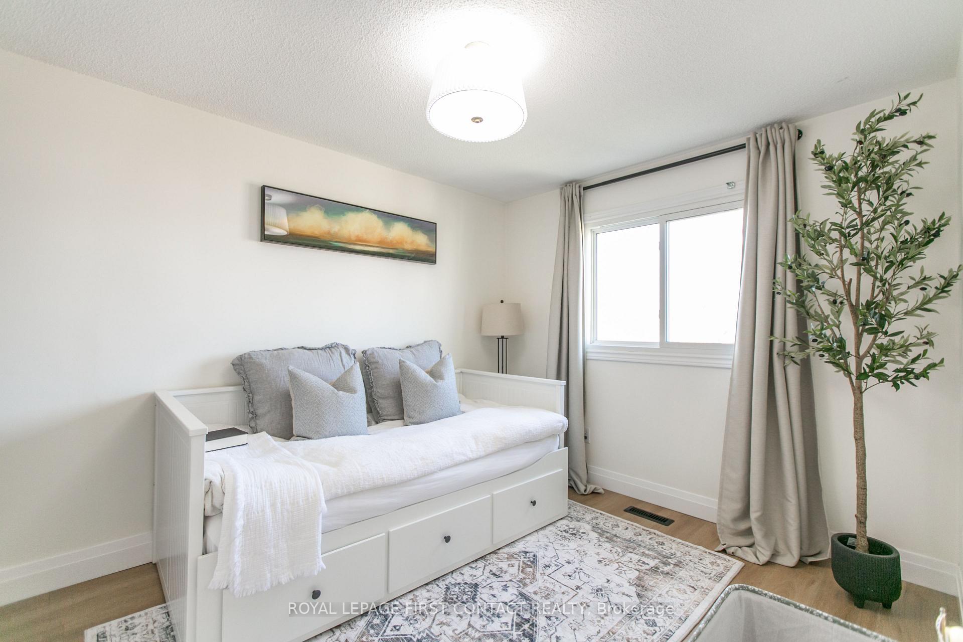 Photo 15 of 16 Hadden Crescent, Barrie, Cundles East — HOMEH