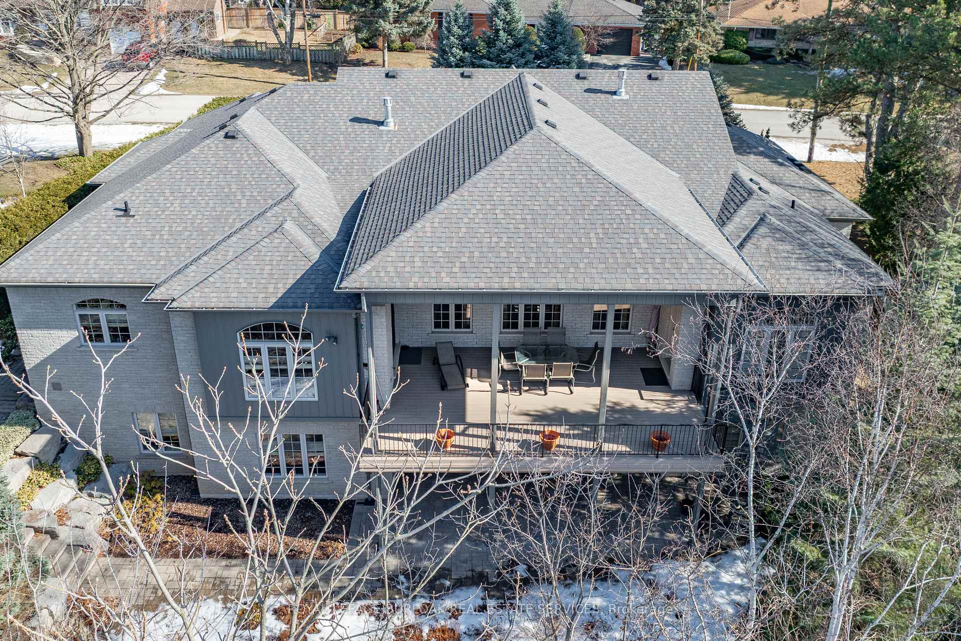 Photo 3 of 846 Partridge Drive, Burlington, LaSalle — HOMEH
