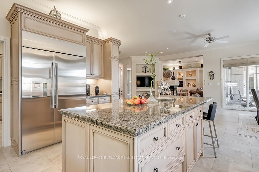Photo 13 of 846 Partridge Drive, Burlington, LaSalle — HOMEH