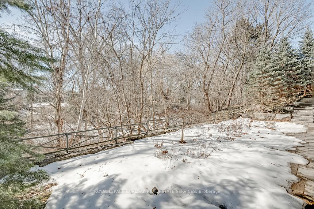 Photo 33 of 846 Partridge Drive, Burlington, LaSalle — HOMEH