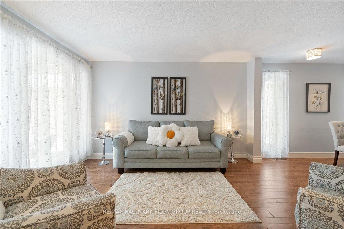 Photo 2 of 185 Redpath Drive, Ottawa, Barrhaven East — HOMEH