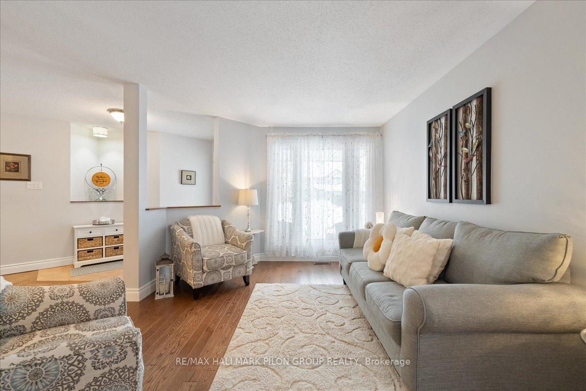 Photo 3 of 185 Redpath Drive, Ottawa, Barrhaven East — HOMEH